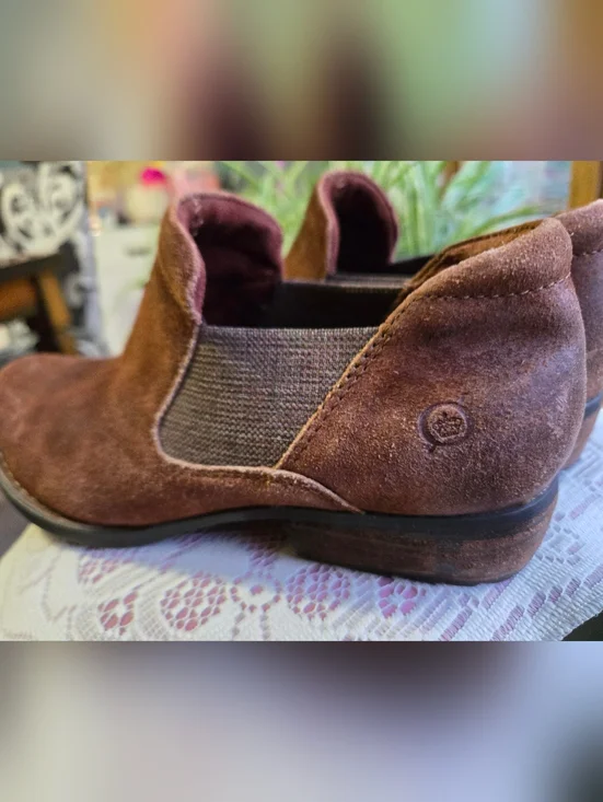 👞 Børn Suede Chelsea Ankle Booties 👢 - Picture 9 of 16